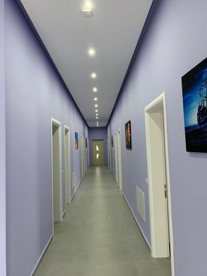 Hotel Restaurant Deso Shijak Dış mekan fotoğraf